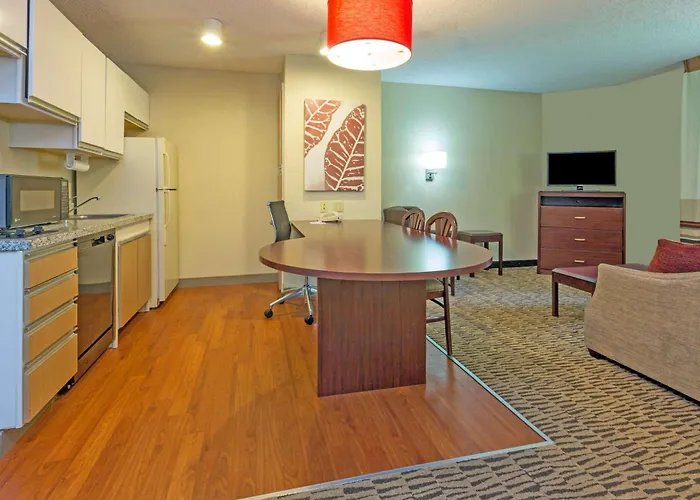 Mainstay Chicago 3*