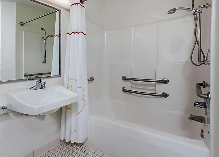 Hotel Mainstay Chicago 3*