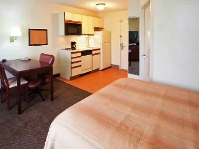 Mainstay Chicago Hotel